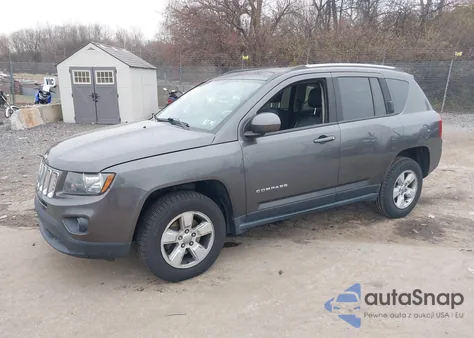 2016 Jeep Compass Latitude из США, поврежденный, VIN 1C4NJCEA9GD744768
